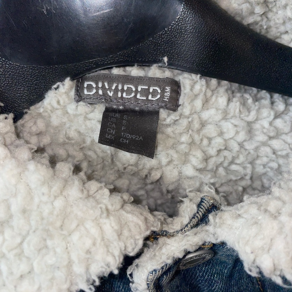 Jacket - Picture 3 of 3